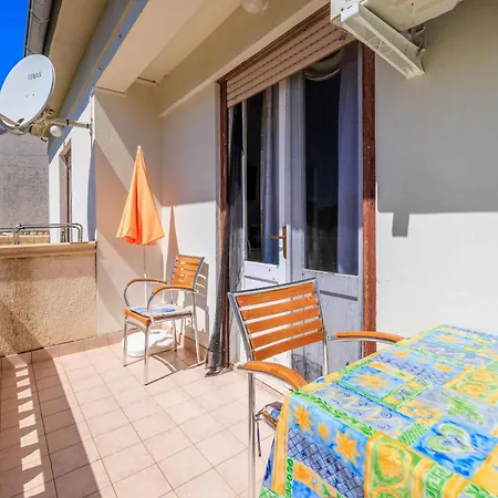 And Petar Apartment Banjol