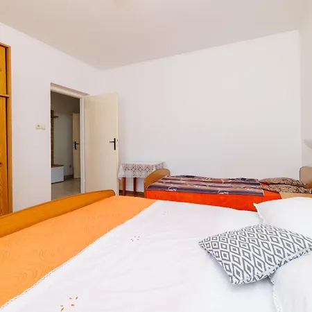 Apartamento And Petar